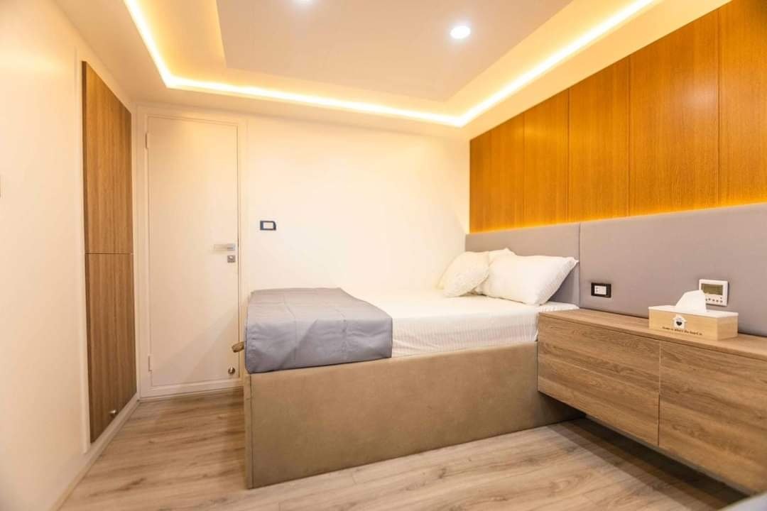 Double Cabin 1